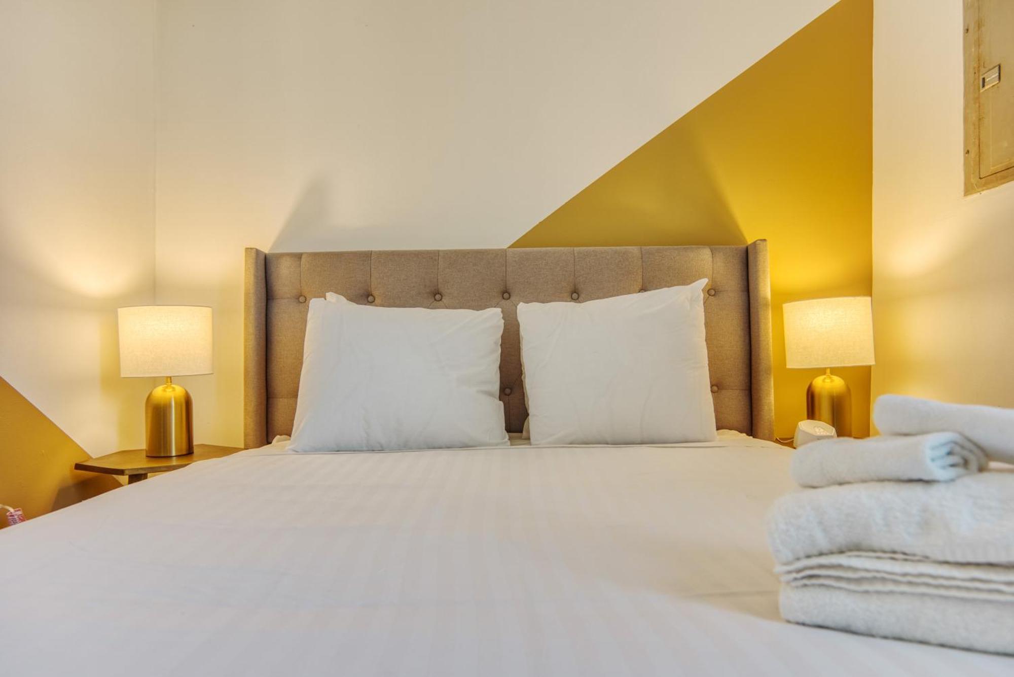 The Stairway Suites - Convention Center Philadelphia Room photo